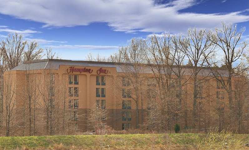 Hampton Inn Cleveland-Westlake Exterior photo